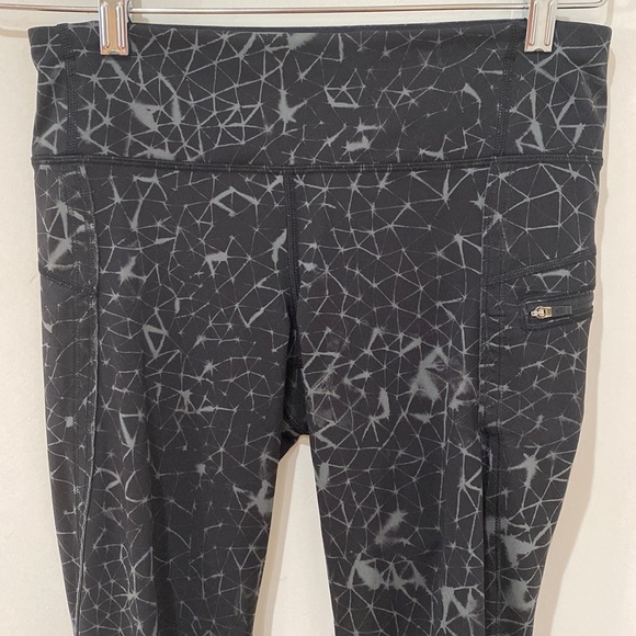 Lululemon Cropped Leggings 6 - Picture 1 of 7